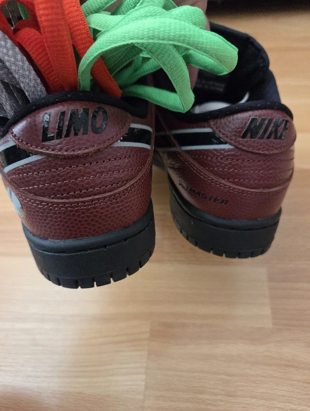 Nike low top